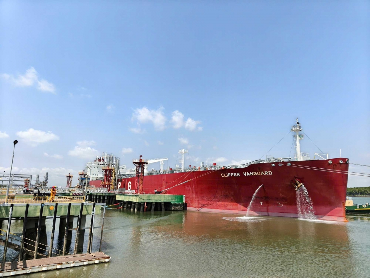 Tăng tự chủ nguồn cung, nâng năng lực điều hành thị trường xăng dầu